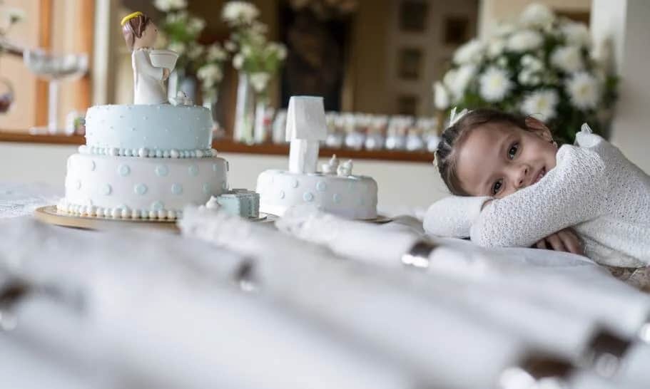 Ile napojów na chrzciny? Sprawdź, co warto podać gościom
