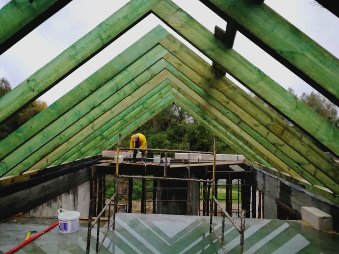 Odstępy między krokwiami - jak uniknąć błędów w budowie dachu