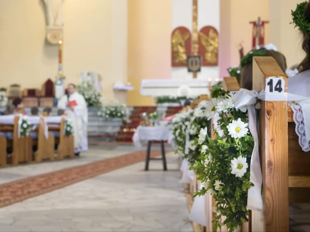 Ile kosztuje komunia 2025? Sprawdź koszty i zaplanuj budżet