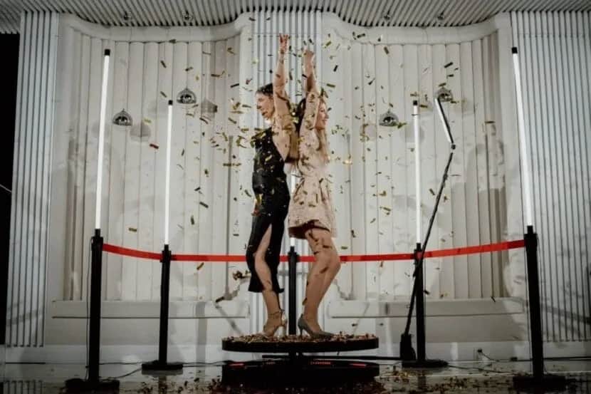 Ile kosztuje fotobudka 360 na wesele? Sprawdź ceny i oferty