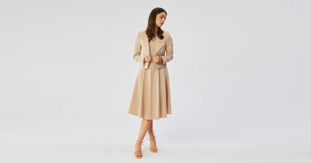 Jak ubrać się na komunię w żałobie, aby zachować szacunek i elegancję