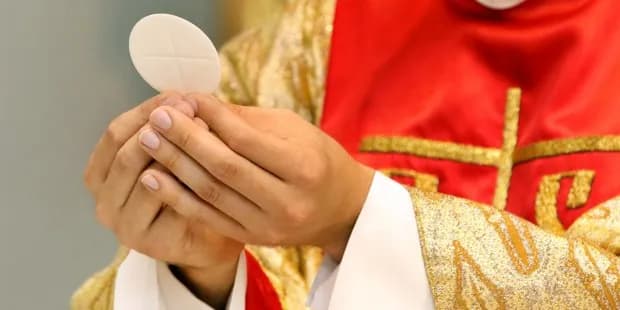 Kiedy nie można przyjąć Komunii? Poznaj kluczowe przyczyny i zasady